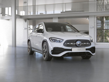 Mercedes-Benz GLA 250 4M AMG Night MBUX Navi Panorama Kamera