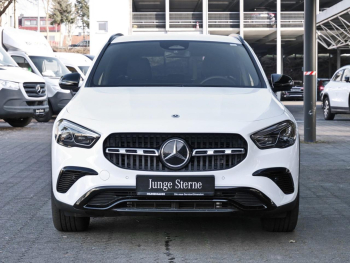 Mercedes-Benz GLA 250 4M Night Distronic Kamera AHK EasyPack
