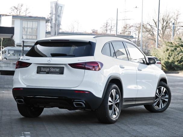 Mercedes-Benz GLA 250 4M Night Distronic Kamera AHK EasyPack