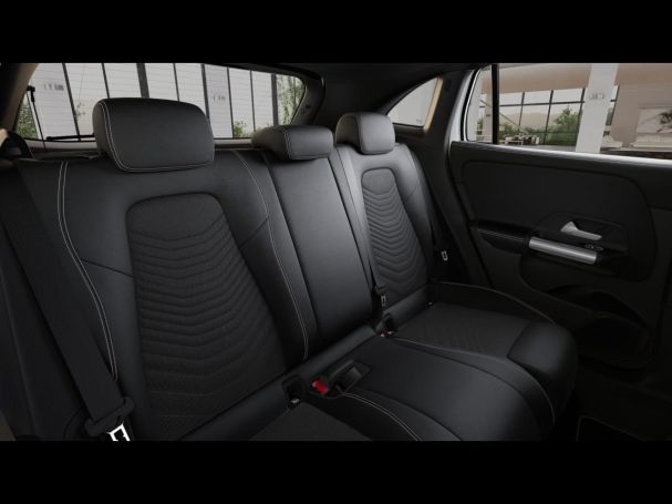 Mercedes-Benz GLA 250 4M Night Distronic Kamera AHK EasyPack