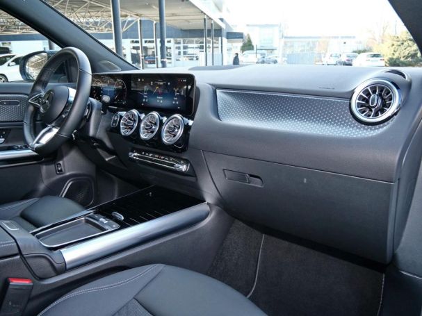 Mercedes-Benz GLA 250 4M Night Distronic Kamera AHK EasyPack