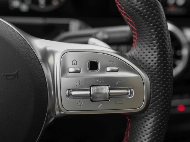 Mercedes-Benz GLA 250 4M AMG Night MBUX Navi Panorama Kamera