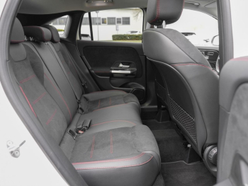 Mercedes-Benz GLA 250 4M AMG Night MBUX Navi Panorama Kamera