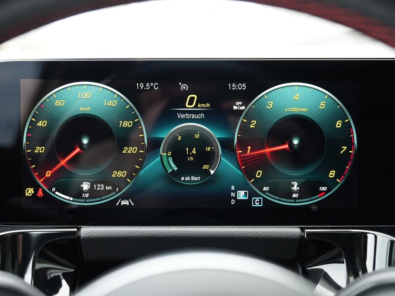 Mercedes-Benz GLA 250 4M AMG Night MBUX Navi Panorama Kamera