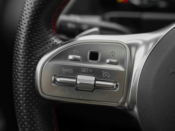 Mercedes-Benz GLA 250 4M AMG Night MBUX Navi Panorama Kamera