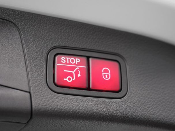 Mercedes-Benz GLA 250 4M AMG Night MBUX Navi Panorama Kamera