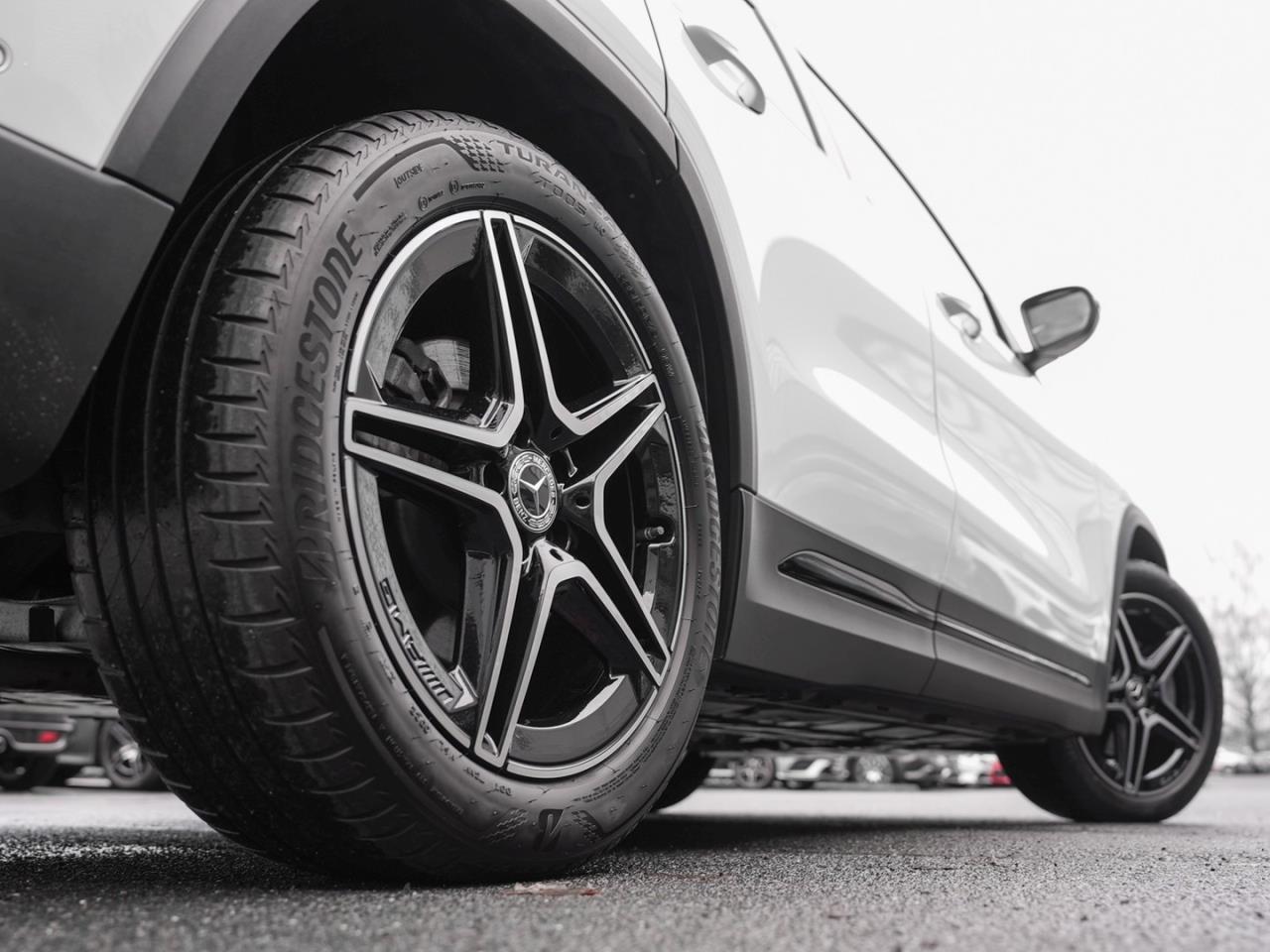 Mercedes-Benz GLA 250 4M AMG Night MBUX Navi Panorama Kamera