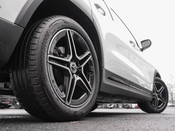 Mercedes-Benz GLA 250 4M AMG Night MBUX Navi Panorama Kamera