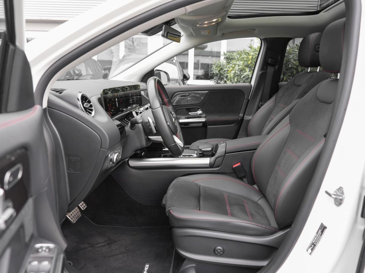 Mercedes-Benz GLA 250 4M AMG Night MBUX Navi Panorama Kamera