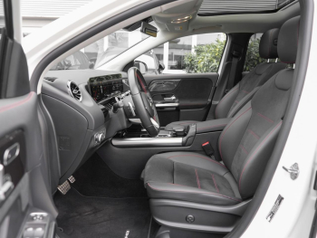 Mercedes-Benz GLA 250 4M AMG Night MBUX Navi Panorama Kamera