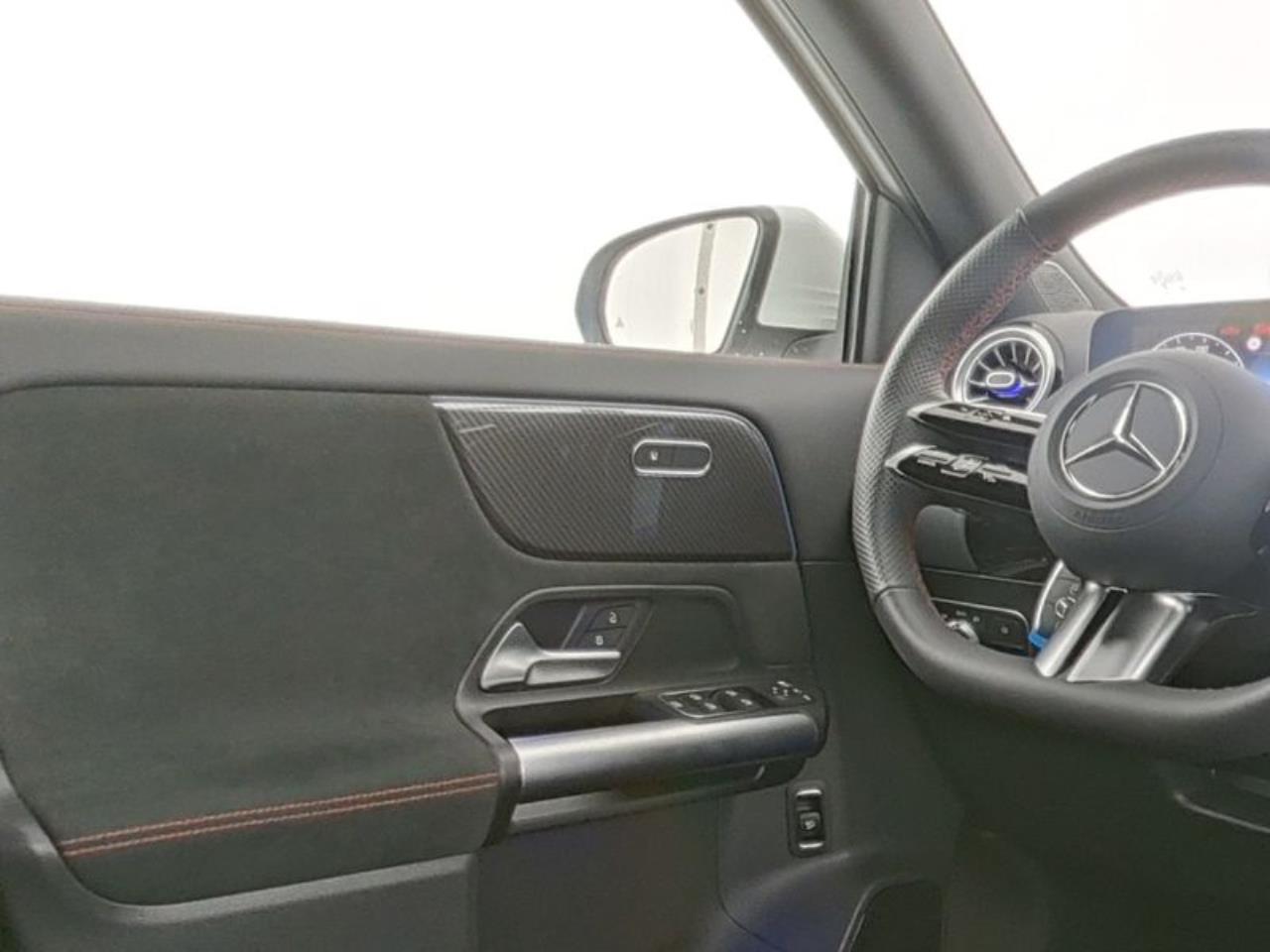 Mercedes-Benz GLA 250 4M AMG Standheizung Kamera Easy-Pack