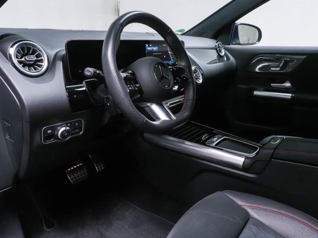 Mercedes-Benz GLA 250 4M AMG Kamera Memory Easy-Pack AHK