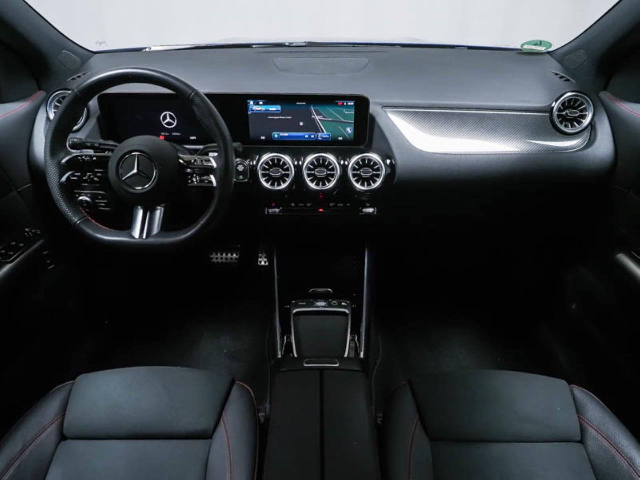 Mercedes-Benz GLA 250 4M AMG Kamera Memory Easy-Pack AHK