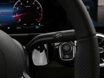 Mercedes-Benz GLA 250 4MATIC AMG Night MBUX Navi Kamera AHK