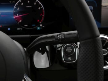 Mercedes-Benz GLA 250 4MATIC AMG Night MBUX Navi Kamera AHK