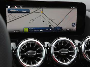 Mercedes-Benz GLA 250 4MATIC AMG Night MBUX Navi Kamera AHK