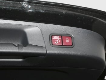 Mercedes-Benz GLA 250 4MATIC AMG Night MBUX Navi Kamera AHK