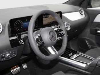 Mercedes-Benz GLA 250 4MATIC AMG Night MBUX Navi Kamera AHK