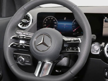 Mercedes-Benz GLA 250 4MATIC AMG Night MBUX Navi Kamera AHK