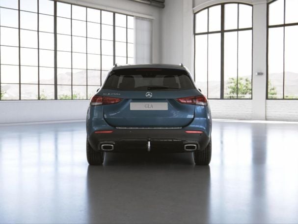 Mercedes-Benz GLA 250 e Progressive Night Burmester Kamera Mercedes-Benz GLA 250 e Progressive Night Burmester Kamera