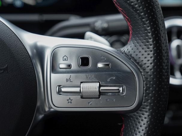 Mercedes-Benz GLA 250 e AMG MBUX Navi EasyPack Public-Charging