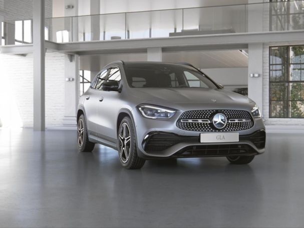 Mercedes-Benz GLA 250 e AMG Night Distronic Panorama 360°