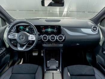 Mercedes-Benz GLA 250 e AMG Night Distronic Kamera HeadUp