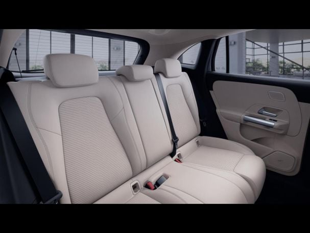 Mercedes-Benz GLA 250 e Progressive Night Burmester Kamera AHK Mercedes-Benz GLA 250 e Progressive Night Burmester Kamera AHK
