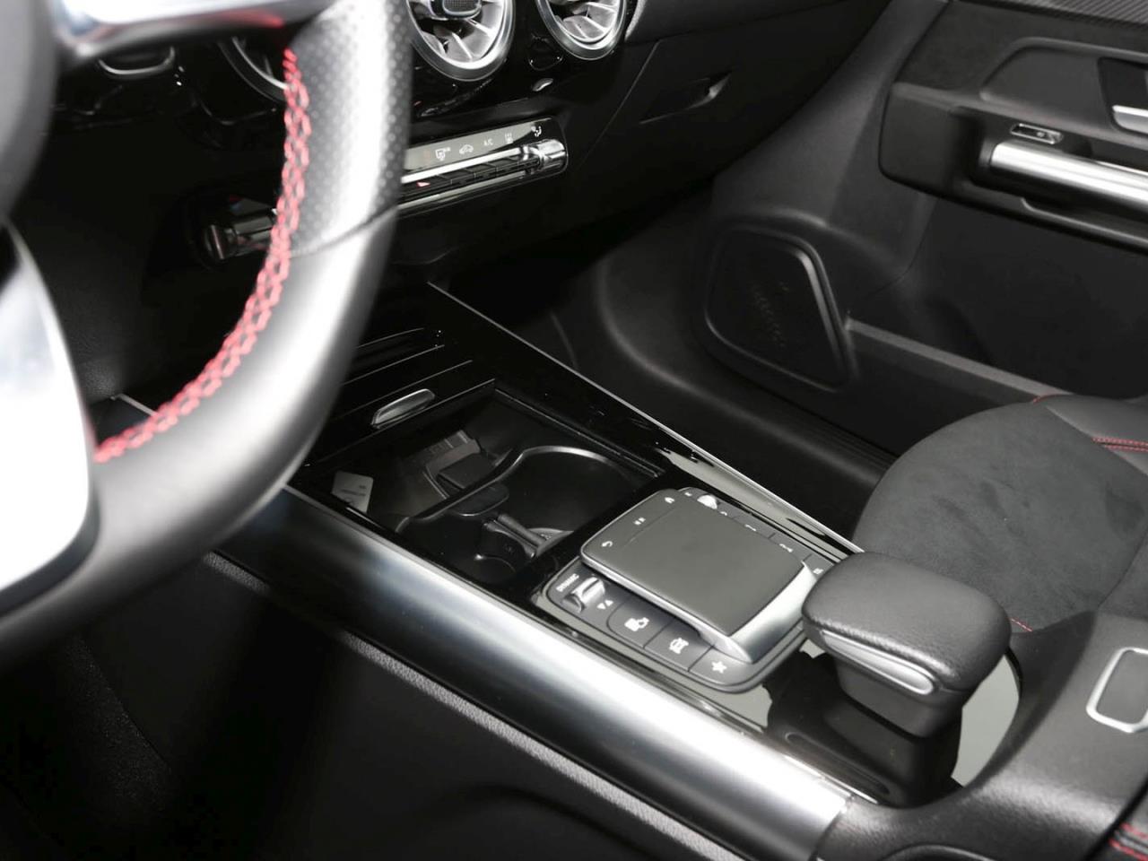 Mercedes-Benz GLA 250 e AMG Night Distronic Memory 360° AHK