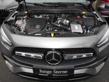 Mercedes-Benz GLA 250 e AMG Night Distronic Memory 360° AHK