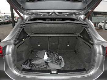 Mercedes-Benz GLA 250 e AMG Night Distronic Memory 360° AHK