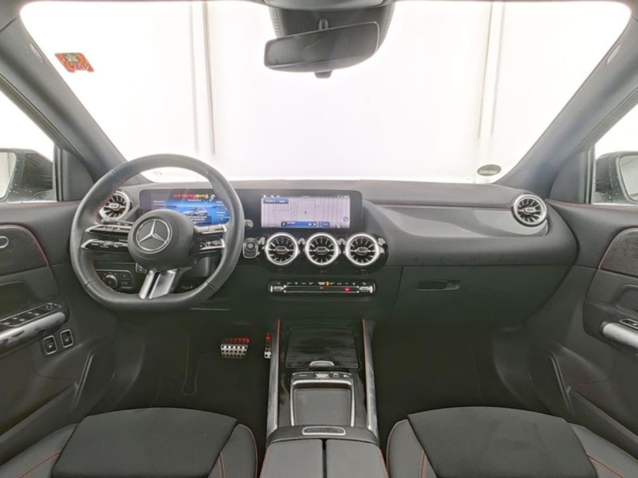 Mercedes-Benz GLA 250 e AMG Night Navi-Prem. AHK Memory EasyP