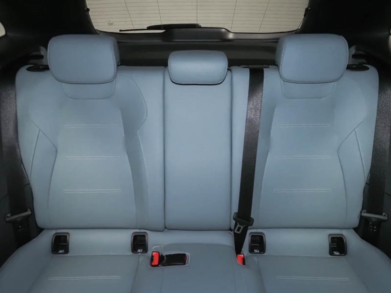 Mercedes-Benz GLA 250 e AMG Navi AHK Memory Lenkradheizung 360°