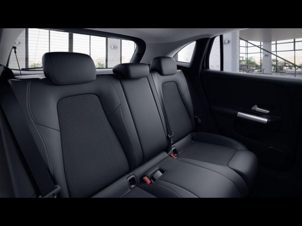 Mercedes-Benz GLA 250 e Progressive Panorama AHK ParkP LED Mercedes-Benz GLA 250 e Progressive Panorama AHK ParkP LED