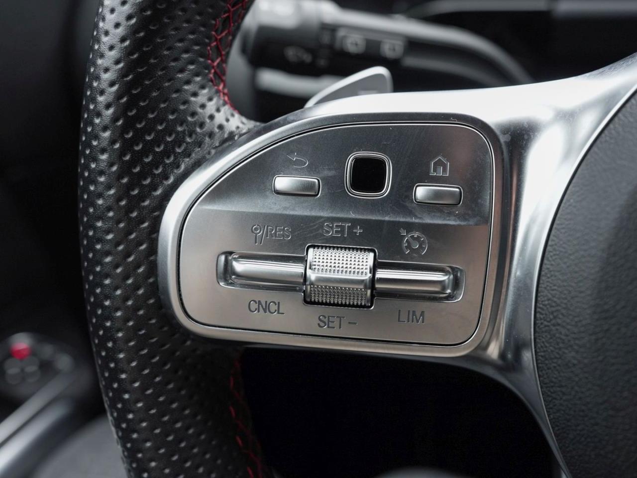 Mercedes-Benz GLA 250 e AMG Night MBUX Navi ParkPaket Totwinkel