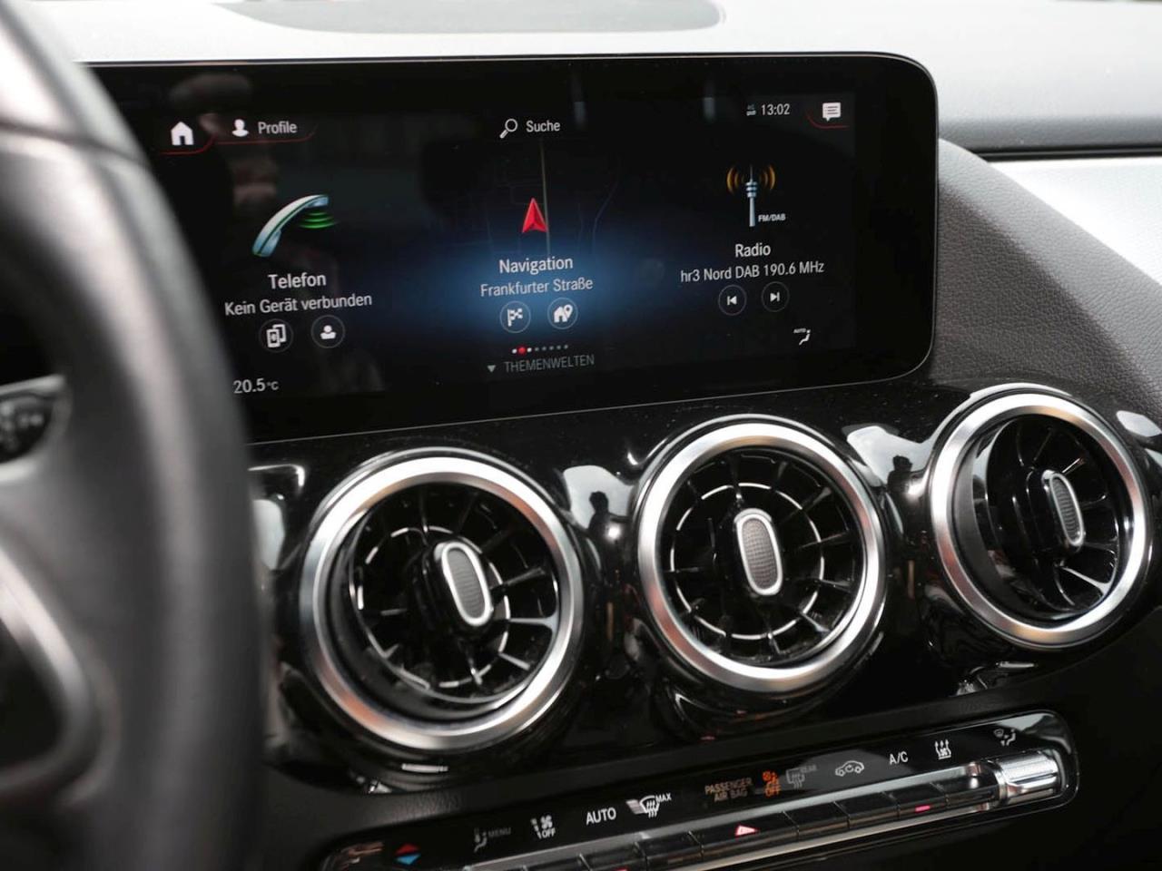 Mercedes-Benz GLA 250 e Style MBUX Navi Multikontur EasyPack