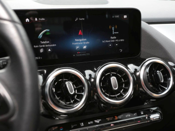 Mercedes-Benz GLA 250 e Style MBUX Navi Multikontur EasyPack