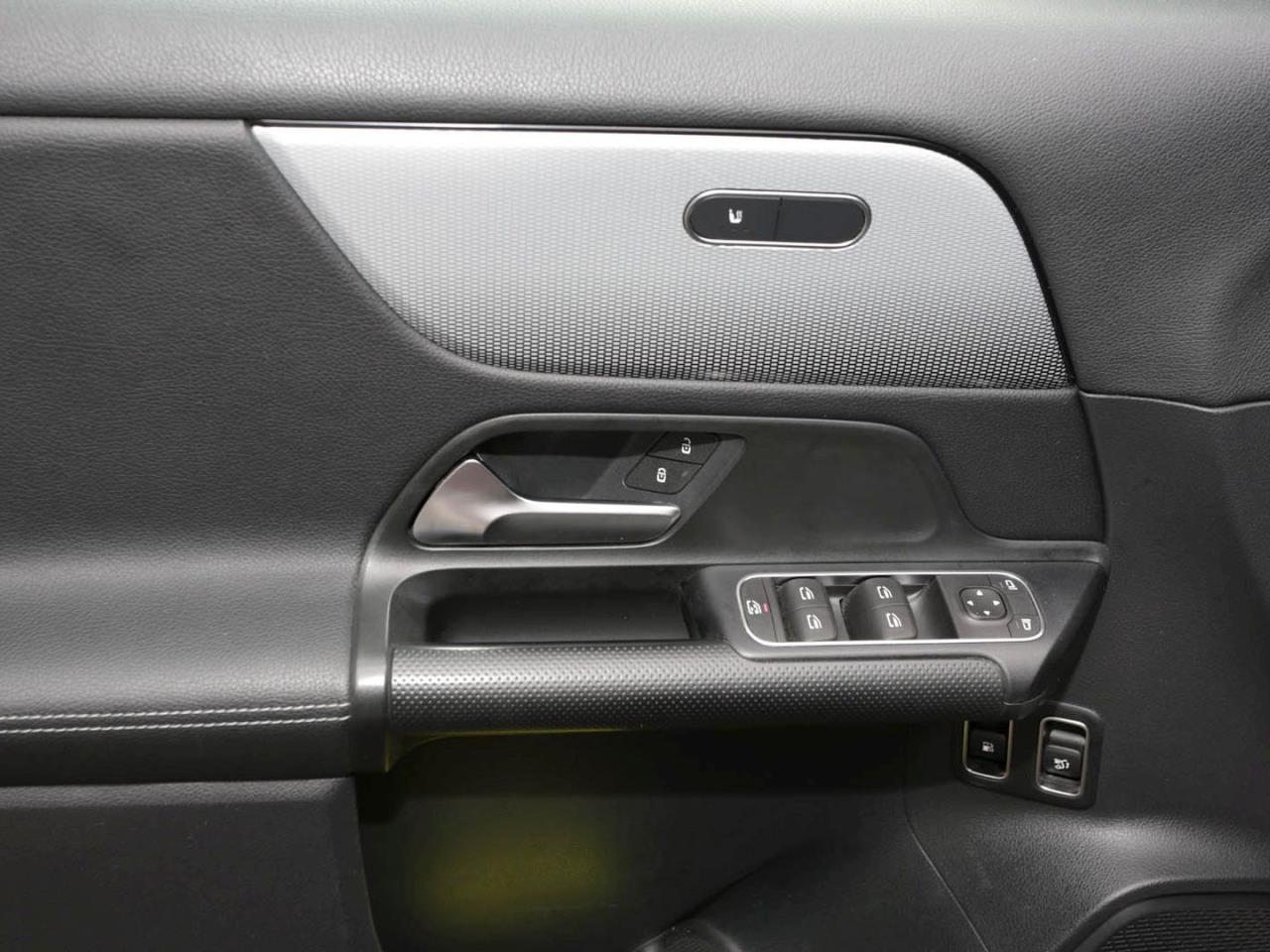 Mercedes-Benz GLA 250 e Style MBUX Navi Multikontur EasyPack