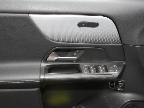 Mercedes-Benz GLA 250 e Style MBUX Navi Multikontur EasyPack