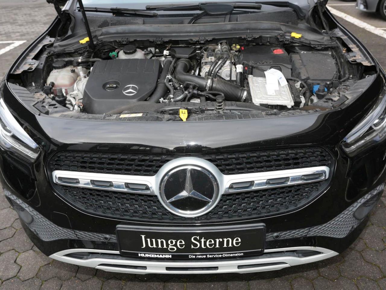 Mercedes-Benz GLA 250 e Style MBUX Navi Multikontur EasyPack