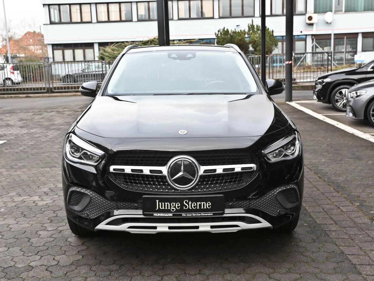 Mercedes-Benz GLA 250 e Style MBUX Navi Multikontur EasyPack