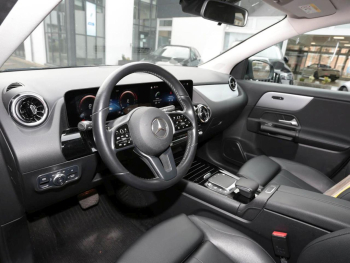 Mercedes-Benz GLA 250 e Style MBUX Navi Multikontur EasyPack