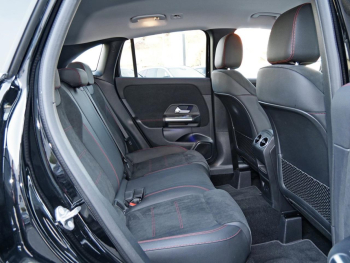 Mercedes-Benz GLA 250 e AMG Navi LED Kamera KeylessGo Klima