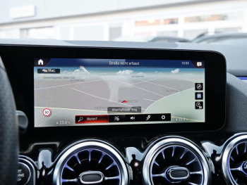 Mercedes-Benz GLA 250 e AMG Navi LED Kamera KeylessGo Klima