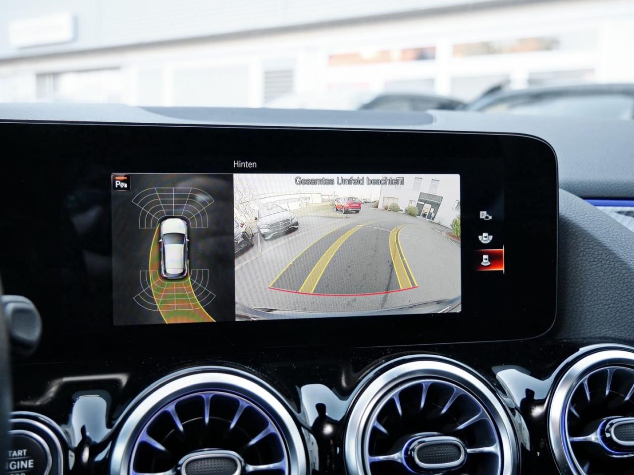 Mercedes-Benz GLA 250 e AMG Navi LED Kamera KeylessGo Klima