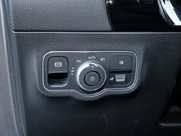 Mercedes-Benz GLA 250 e AMG Navi LED Kamera KeylessGo Klima