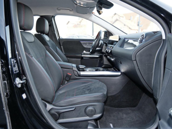 Mercedes-Benz GLA 250 e AMG Navi LED Kamera KeylessGo Klima