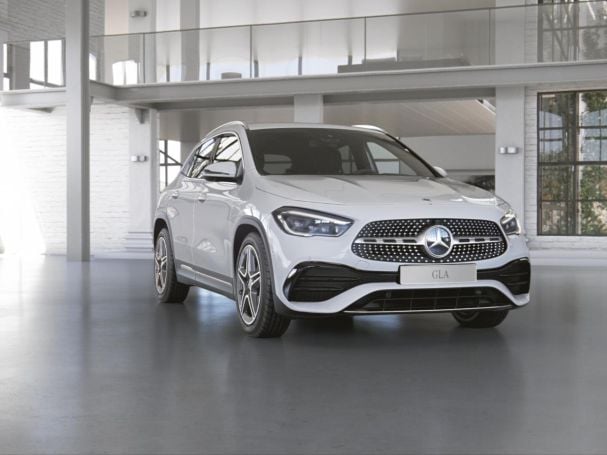 Mercedes-Benz GLA 250 e AMG MBUXNavi+ Distronic Spiegel-P 360° Mercedes-Benz GLA 250 e AMG MBUXNavi+ Distronic Spiegel-P 360°