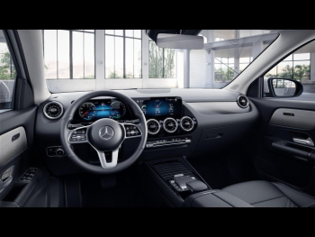 Mercedes-Benz GLA 250 e Style MBUX Navi Distronic Kamera AHK