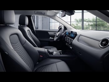 Mercedes-Benz GLA 250 e Style MBUX Navi Distronic Kamera AHK